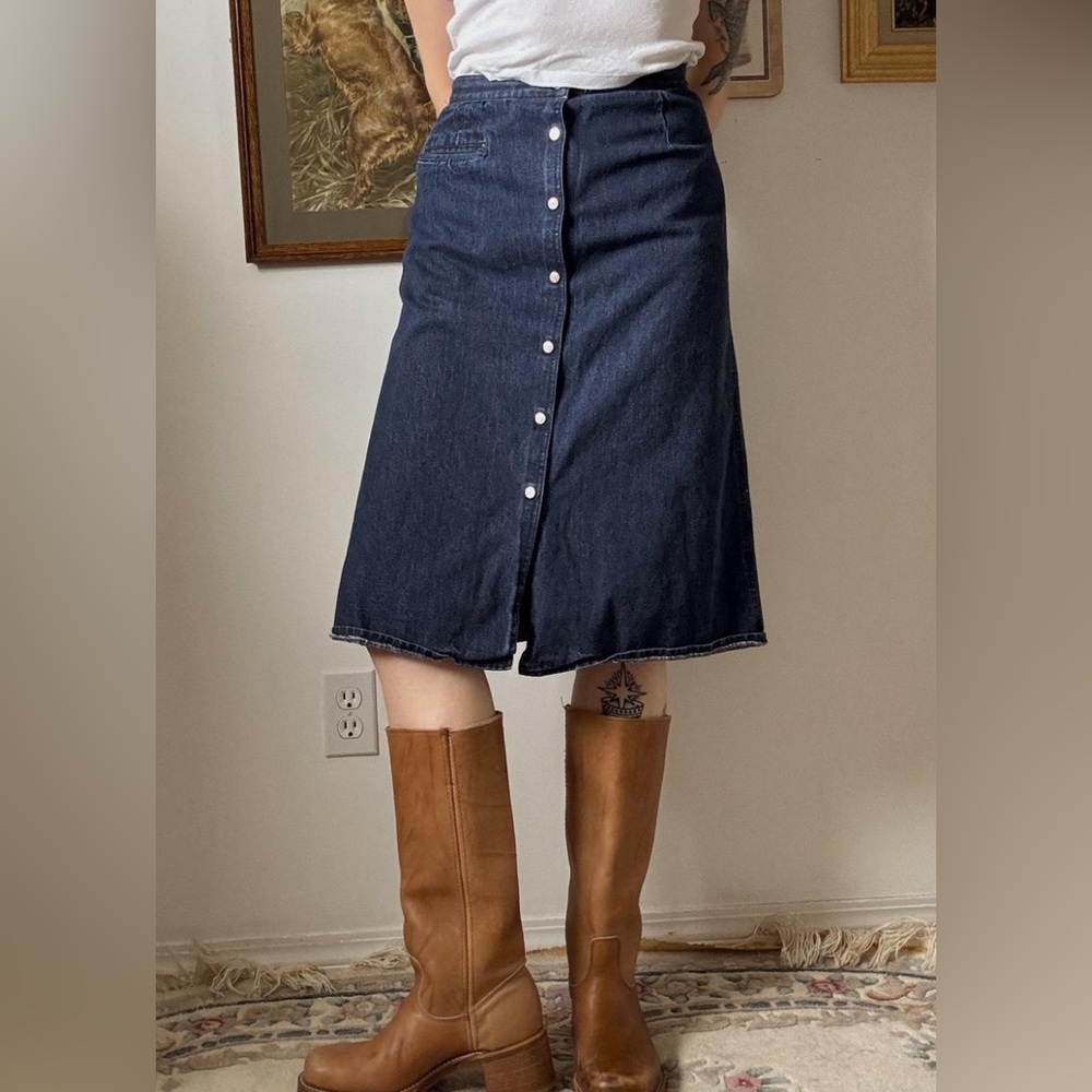 ❤️Host Pic🌟Levi's Indigo A-Line Skirt with Button Detail
